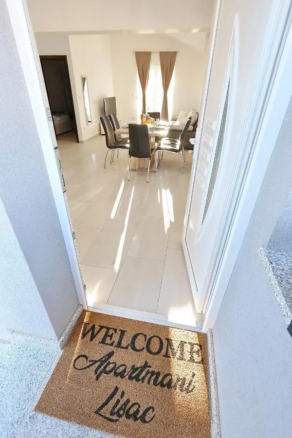 Apartments Lisac Vir Kroatien